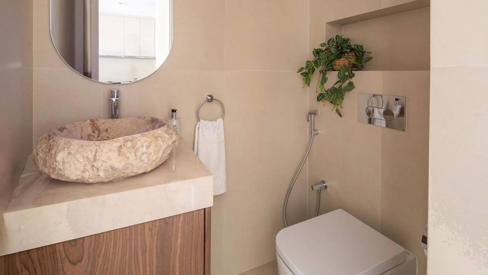Apartment Frank Porter - Escan Tower Dubai
